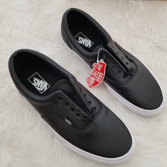 vans perforated era